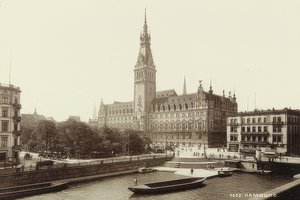قاعة مدينة هامبورغ. حوالي عام 1900 بواسطة غير معروف