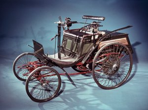سيارة بنز فيلو ذات محرك خلفي ، ألمانية ، 1894 بواسطة غير معروف
