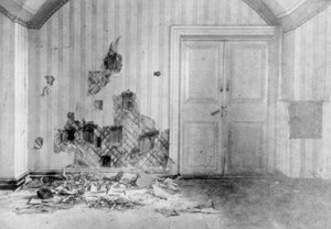 الغرفة التي أُعدم فيها القيصر نيكولاس الثاني وعائلته ، يكاترينبورغ ، روسيا ، 17 يوليو 1918 بواسطة غير معروف