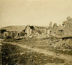 أطلال Les Éparges ، شمال فرنسا ، c1914-c1918. بواسطة غير معروف
