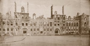 أطلال فندق دي فيل ، باريس ، مايو 1871 بواسطة غير معروف
