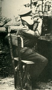 جندي روسي يستخدم بندقية الناظور ، الحرب العالمية الأولى ، 1914-1918 ، c1920. بواسطة غير معروف