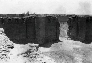 مدينة سامراء من برج ملوية ، بلاد ما بين النهرين ، 1918 بواسطة غير معروف