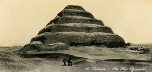 سقارة - هرم الخطوة ، c1918-c1939. بواسطة غير معروف