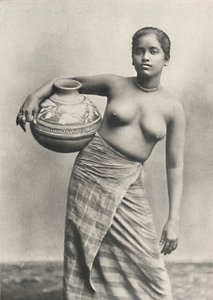 سينغالسين من هولندا بدون الثوب العلوي المعتاد ، 1926 بواسطة غير معروف