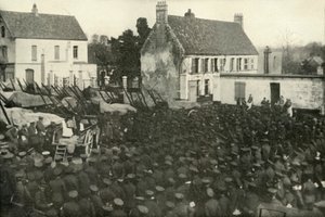 في مكان ما في فرنسا ، 1919. بواسطة غير معروف