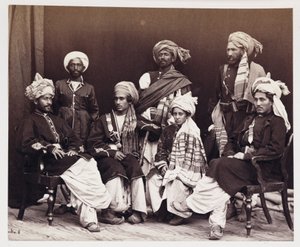 أبناء نوروز خان مع الحاضرين ، 1878 بواسطة غير معروف