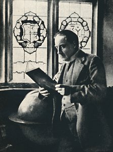 ستانلي بالدوين في المعرض في لعبة الداما ، c1925 بواسطة غير معروف