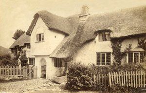 كوخ من القش ، Lustleigh ، Devon. بواسطة غير معروف