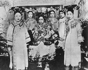 إمبراطورة Dowager من الصين ، 1904 بواسطة غير معروف