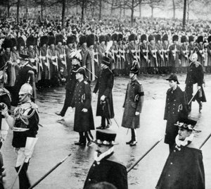 دوق يورك في موكب جنازة الملك جورج فس ، 1936 ، 1937 بواسطة غير معروف