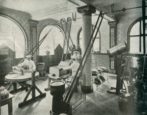 شركة منتجات الألبان السريعة Hygenic Dairy في هامبستيد ، 1902. بواسطة غير معروف