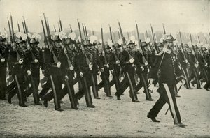 ضابط الجيش الفرنسي في صنع ، 1919. بواسطة غير معروف
