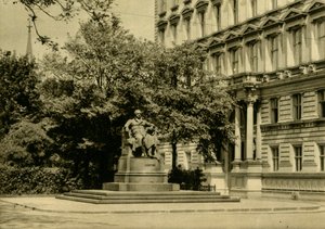 نصب جوته ، فيينا ، النمسا ، c1935. بواسطة غير معروف