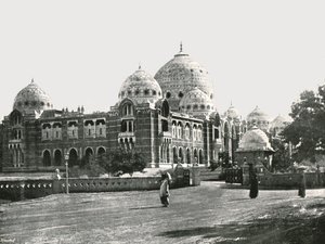 الكلية الكبرى ، بارودا ، الهند ، 1895. بواسطة غير معروف