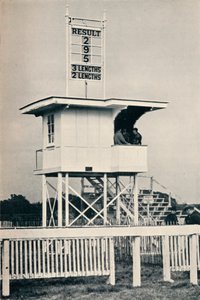 The New Judges Box ، Kempton Park ، c1940 بواسطة غير معروف