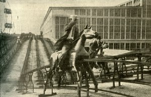 The Steeplechase ، 1910. بواسطة غير معروف
