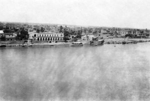 نهر دجلة من المستشفى العام البريطاني الحادي والثلاثين ، بغداد ، بلاد الرافدين ، الحرب العالمية الأولى ، 1918 بواسطة غير معروف