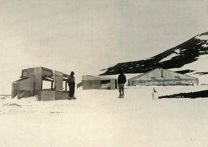 الأحياء الشتوية من رحلة الاستكشاف في هت بوينت ، c1908 ، 1909. بواسطة غير معروف