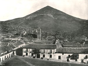 المدينة والجبل ، بوتوسي ، بوليفيا ، 1895. بواسطة غير معروف