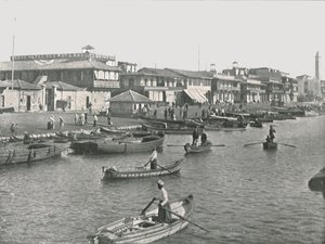 مدخل قناة السويس ببورسعيد 1895. بواسطة غير معروف