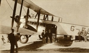 وصول أول بريد جوي هندي إلى مطار كرويدون ، جنوب لندن ، 1929 ، 1935. بواسطة غير معروف