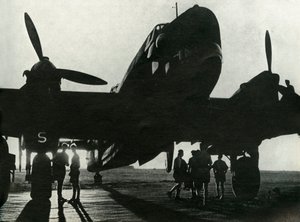كان تشغيل البريد إلى بنغازي ممكنًا الآن ، c1942-1943 ، 1945. بواسطة غير معروف