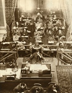 افتتاح Dail Eireann ، أو مجلس النواب ، دبلن ، أيرلندا ، 9 سبتمبر 1922 ، 1935. بواسطة غير معروف