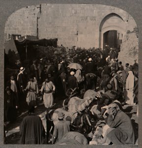 المرور من بوابة سانت ستيفنز ، القدس ، c1900 بواسطة غير معروف