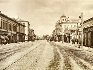 منظر لشارع أربات من كنيسة الثالوث الموهوب للحياة ، موسكو ، روسيا ، 1888 بواسطة غير معروف