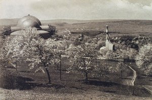 منظر لبيت Goetheanum والتدفئة ، دورناك ، سويسرا ، 1914-1916 بواسطة غير معروف