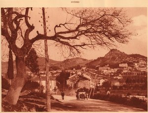 مشهد مأخوذ من Chemin de lHermitage ، Hyeres ، 1930. بواسطة غير معروف