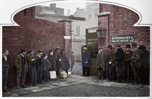في انتظار القبول في St Marylebone Workhouse ، Luxborough Street ، London ، c1901 1903 بواسطة غير معروف