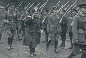 استقبال زائر أجنبي متميز آخر ، 1919 ، 1937. بواسطة غير معروف