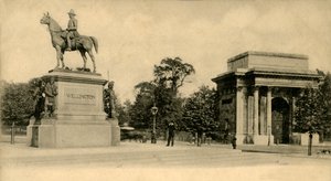 نصب ويلينغتون التذكاري ، لندن ، c1910. بواسطة غير معروف
