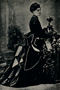 ونستون تشرشل الأم الأمريكية ، c1880s ، 1945. بواسطة غير معروف