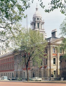 المنظر الخارجي لـ Admiralty House ، بني 1786-88 صورة بواسطة غير معروف غير معروف