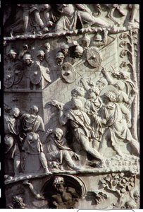 عمود Trajans ، بني للاحتفال بالنصر على Dacians ، ربما صممه Apollodorus of Damascus ، 113 ميلادي (التفاصيل) بواسطة غير معروف غير معروف