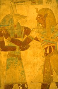 مصر القديمة ، لوحة جدارية / نحت ، سيتي الأول احتضان الإله أنوبيس ، معبد سيتي الأول ، أبيدوس
