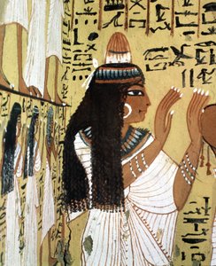 شكل أورانتي ، مقابر الحرفيين. موقع دير المدينة في الأقصر ، مصر.