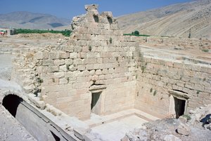 معبد النار ، الساساني ، القرن الثالث (صورة) بواسطة غير معروف