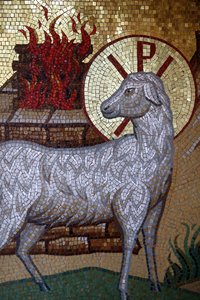 دير كيكوس ، قبرص. فسيفساء Lamb of God ، 20150510 ، بيدولاس ، قبرص بواسطة غير معروف