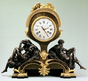 ساعة المانتل مع شخصيات ليلا ونهارا ، بقلم جان أندريه ليباوت (1720-88) ، باريس (برونزية مطلية بالذهب) بواسطة غير معروف