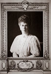 الملكة ماري، قرينة الملك جورج الخامس في عام 1910 (مطبوعة) بواسطة فنان غير معروف