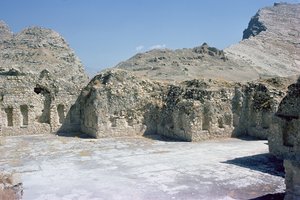 أطلال قصر الملك شابور الأول (241-72) ، ساسانيان (صورة) بواسطة غير معروف