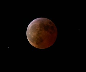 Total lunar eclipse, 3 March 2007 بواسطة غير معروف