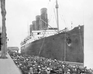 المملكة المتحدة: SS 'Lusitania' ، ليفربول ، c1908 بواسطة غير معروف