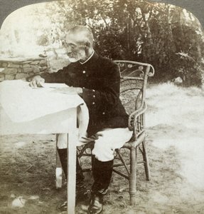 الجنرال نوجي في المقر الياباني ، بورت آرثر ، منشوريا ، c1904-1905. بواسطة أندروود أند أندروود