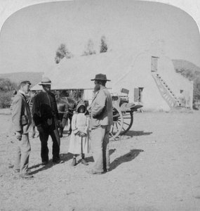 تدخل مزارع بوير في منزله بالقرب من براندفورت ، جنوب أفريقيا ، حرب البوير ، 1901. بواسطة أندروود أند أندروود