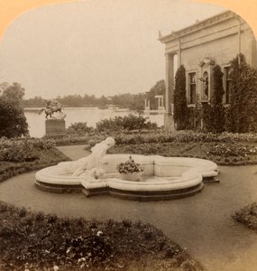 نافورة النرجس في جزيرة الإمبراطورة ، حديقة المستعمرين ، أسباب قصر بيترهوف ، روسيا ، 1898. بواسطة أندروود أند أندروود